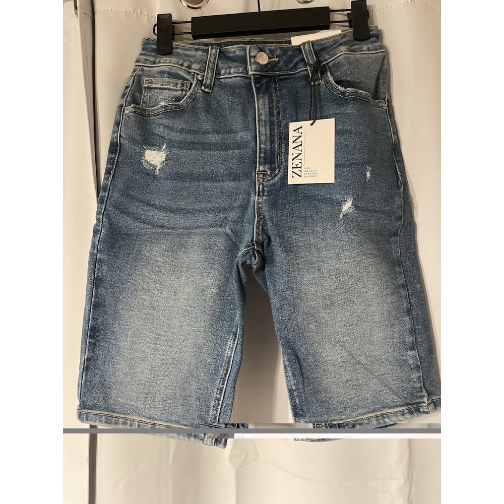 Zenana Bermuda Blue Jean Shorts * Size Small * 9.5" Inseam * NWT